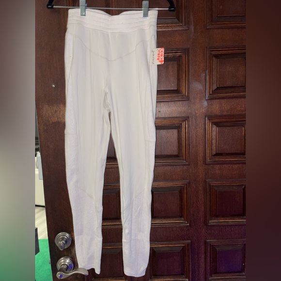 Free People Undercover Base Legging - Picture 2 of 6